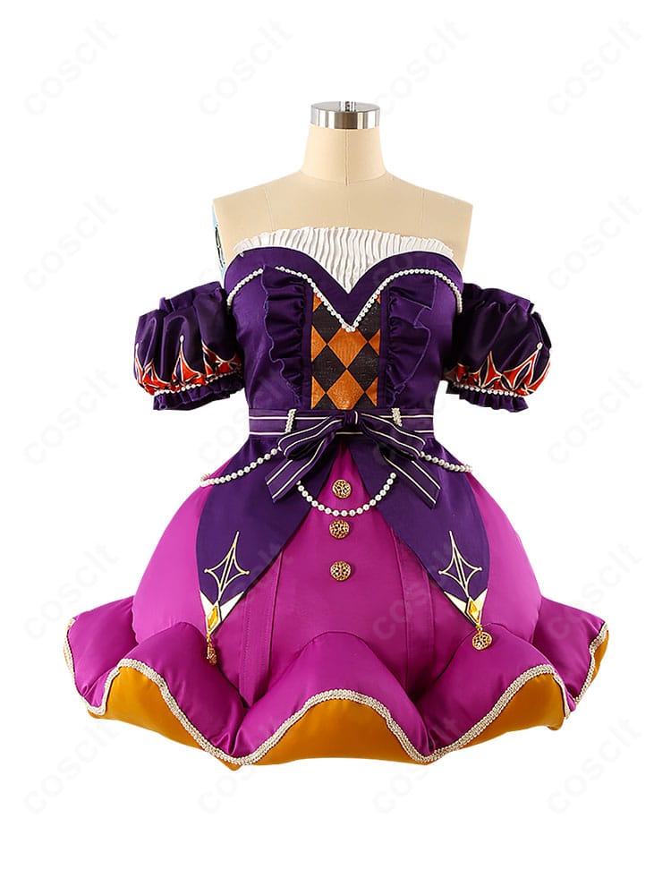 スカート前面の装飾アップ。華やかなリボンと刺繍ディテールを詳細に撮影。