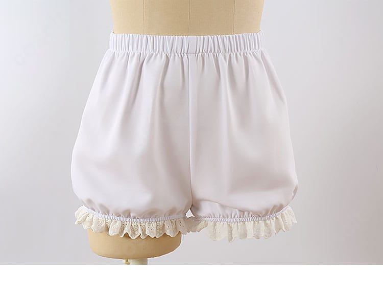 かぼちゃパンツの装飾ディテール。ステージ映えするデザインとライン。