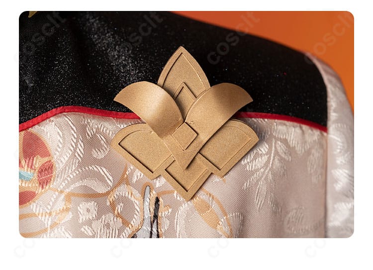 風早巽 宝相華衣装コスプレの肩飾りアップ。立体装飾と刺繍の質感が分かる高級感のある素材感。