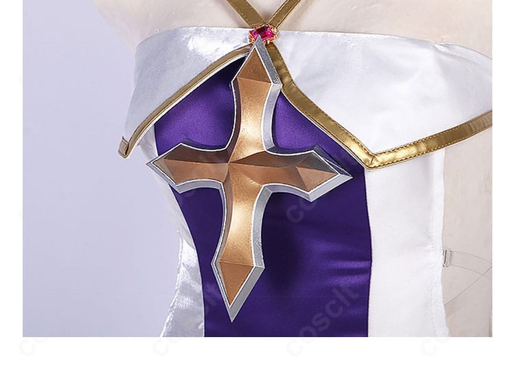 ユニコーン衣装の前胸ディテール。華やかなモチーフとエレガントな装飾構成。