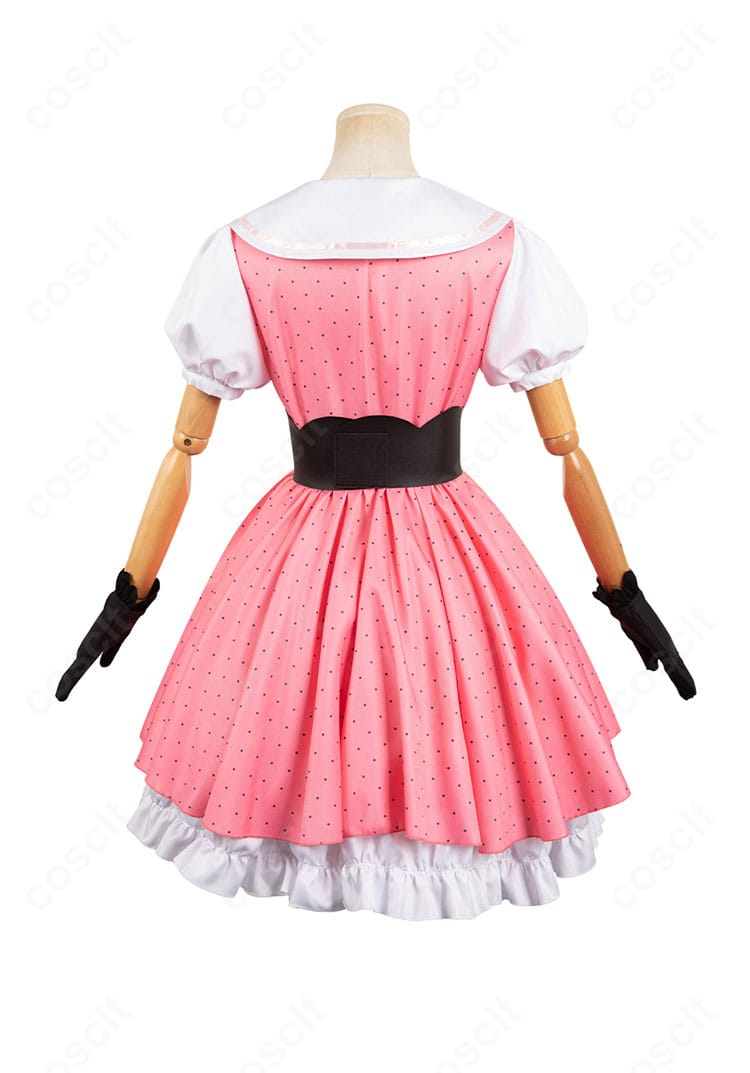 星野ルビーのコスプレ衣装 背面。後ろリボンとスカートラインの再現を示すディテール。