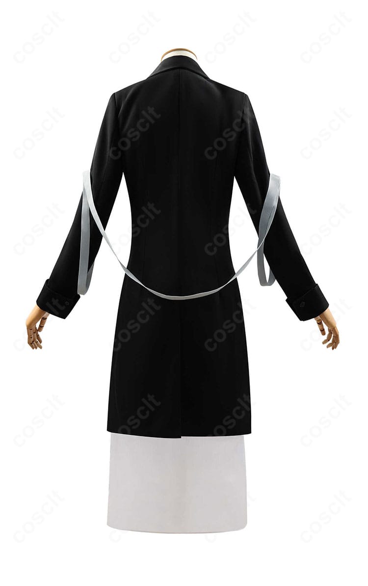 アークナイツ テレジア 音律聯覚2024 コスプレ衣装の背面。コートのシルエットと装飾配置を忠実に再現。