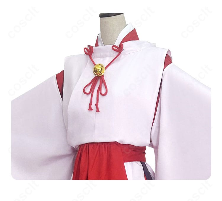 雫 コスプレ衣装 上着の刺繍と装飾のクローズアップ。縫製の整いと模様の再現性を示す詳細