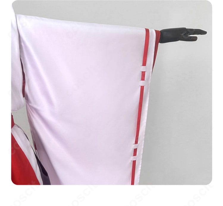 雫 コスプレ衣装 袖口装飾のディテール。和装らしい広がりと装飾バランスを確認できるカット