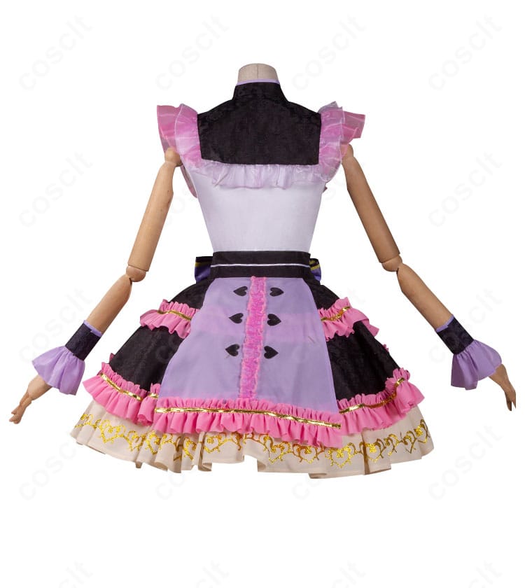 真中らぁら チャイナゴシックコーデ衣装の背面。腰リボンやスカートの構成が分かる画像。