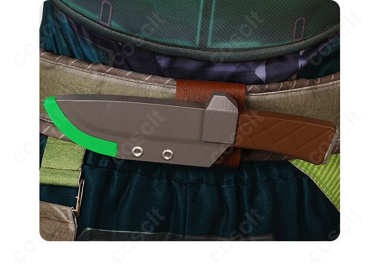 VALORANT スカイ コスプレ衣装の小刀風アクセサリー装飾。固定方法と質感を示すクローズアップ
