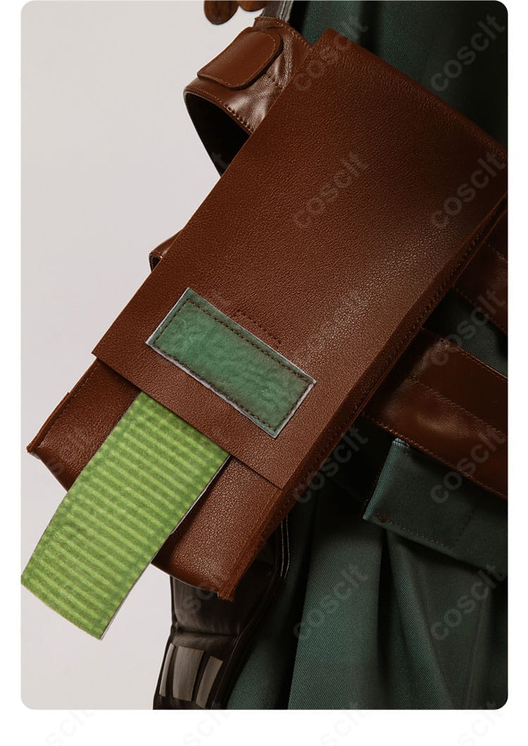 VALORANT スカイ コスプレ衣装の脚部装飾。ズボンとベルトの連動ディテールが分かる画像