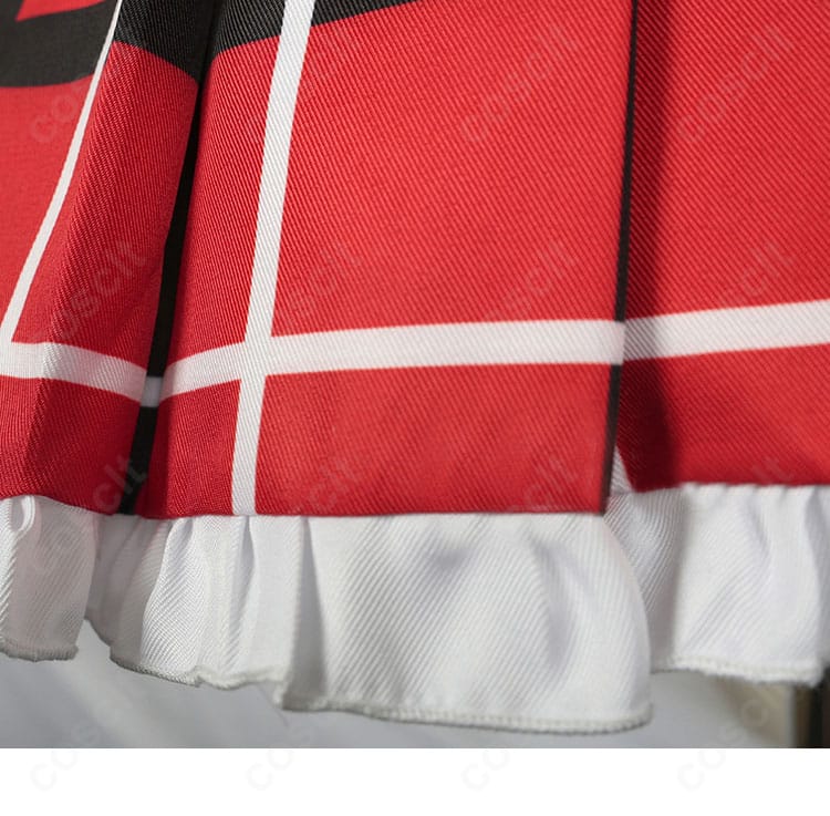 小鳥遊六花 夏服コスプレ衣装のスカート装飾ディテール。プリーツの見え方と可愛らしい印象を捉えた画像