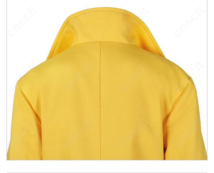 背面肩ヨーク付近のステッチ詳細|コートの肩周り構造