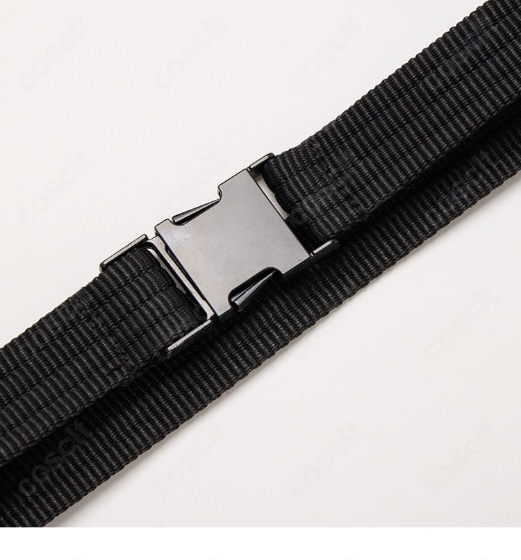 FFXIV ミコッテ アンドロイド旧式軍装:医 ベルト装飾の接写。長さ調整ができる実用的ディテール。