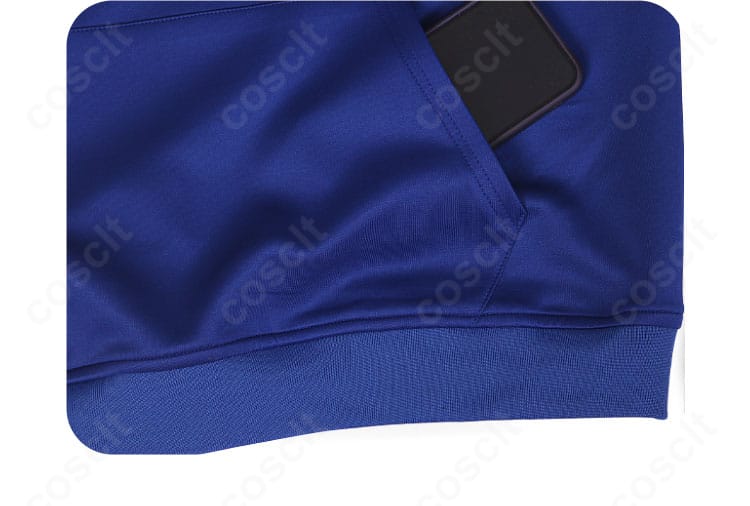 スウェットシャツ部分のデザインアップ。プリント位置と質感を確認可能。