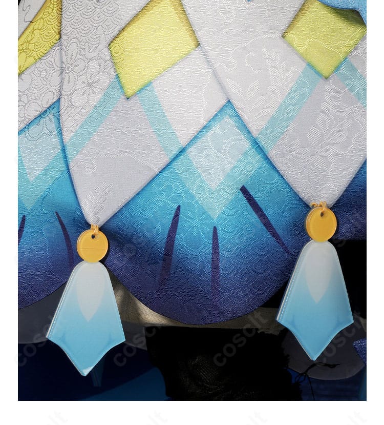 ムアラニ衣装のスカート装飾。レイヤー構成と縁取りが強調されたディテール。