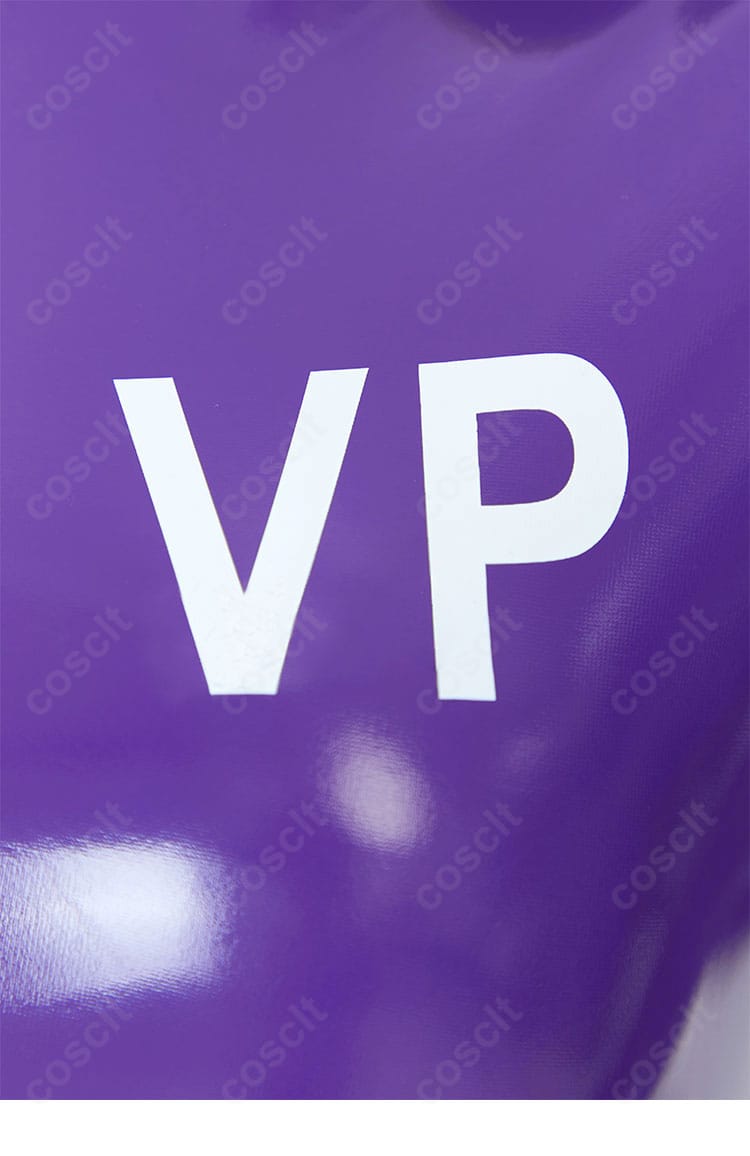 ジュエリー・ボニー エッグヘッド編コスプレ衣装の前胸装飾。象徴的モチーフと配色のアクセントを強調。