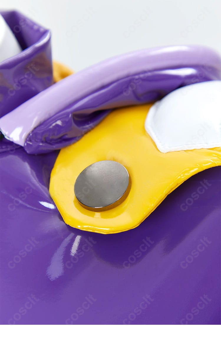 ジュエリー・ボニー エッグヘッド編コスプレ衣装の肩ディテール。パーツ配置と縫製ラインで立体感を再現。