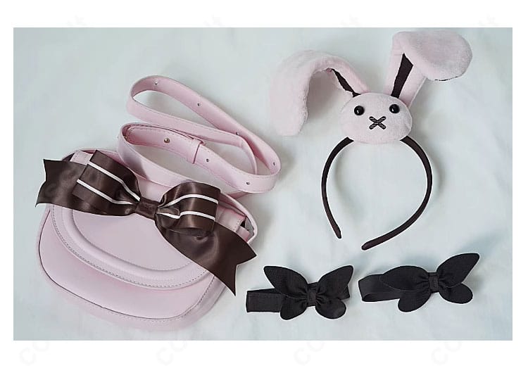 第五人格 少女(記憶)ローソンコラボ衣装の付属品。カチューシャと足蝶飾りの近接ディテールが分かる写真。