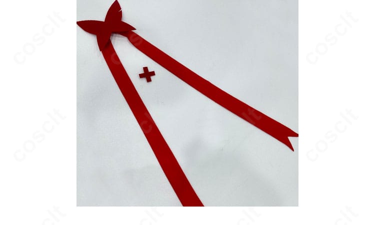 ヴァギー コスプレ衣装に付属の髪飾り。装飾パーツと留め具の拡大写真