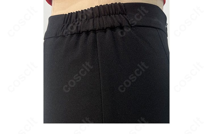 ヴァギー コスプレ衣装スカート部分の装飾とドレープ感の詳細