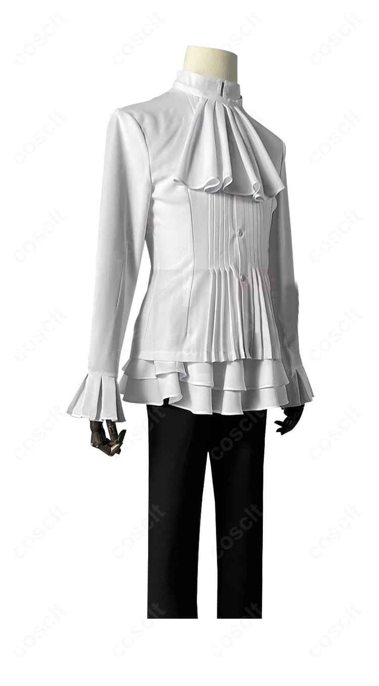 インナーシャツのディテール。前立てと縫い目の処理、内側構造の整えられた仕立て。