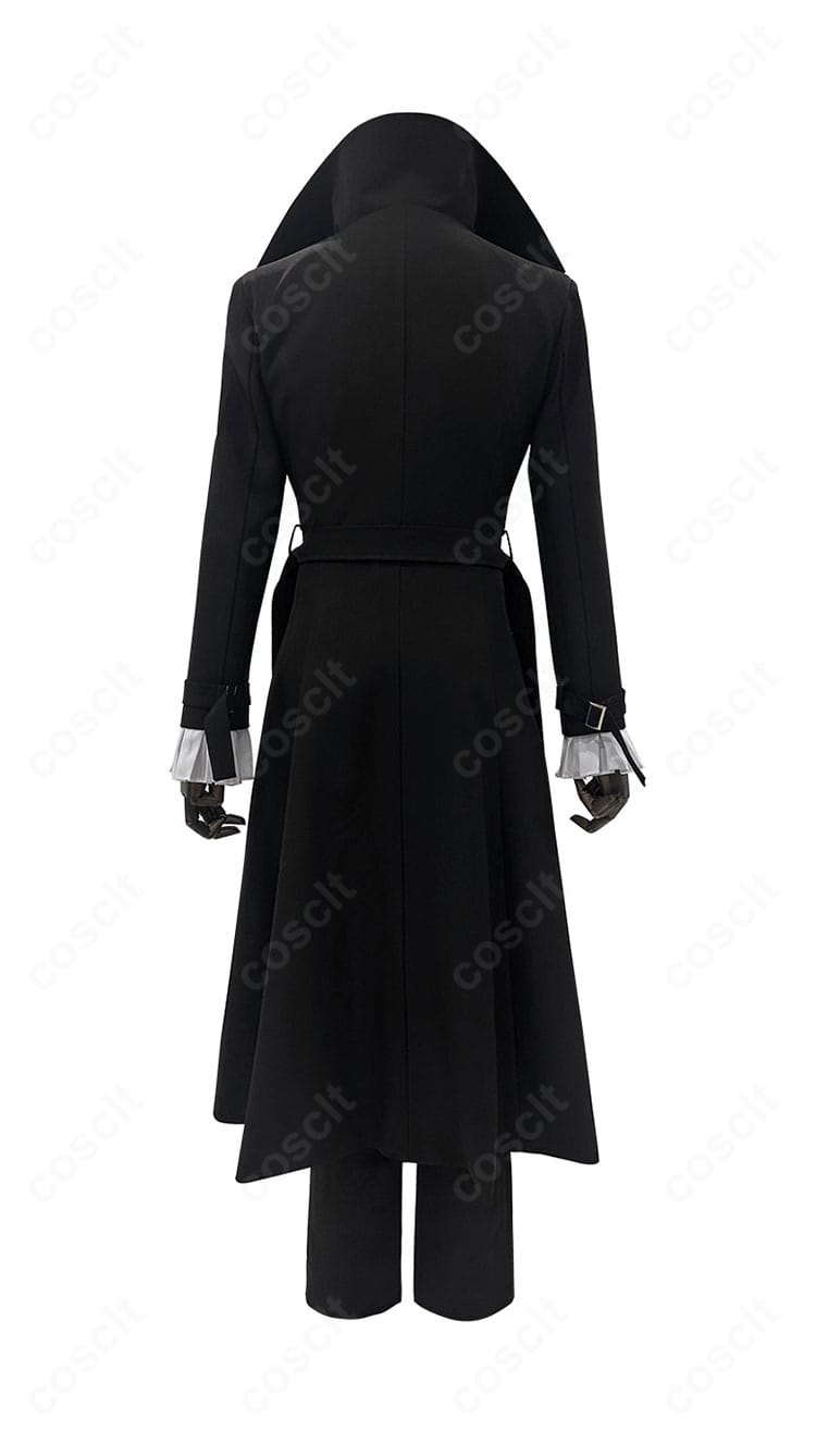 コスプレ衣装 背面全体。コートの背中ラインと裾の落ち感、縫製の丁寧さが分かるディテール。