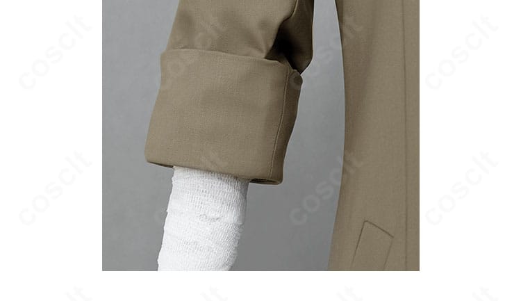 太宰治衣装の袖装飾とカフスの質感。ボタン配置が見えるアップ