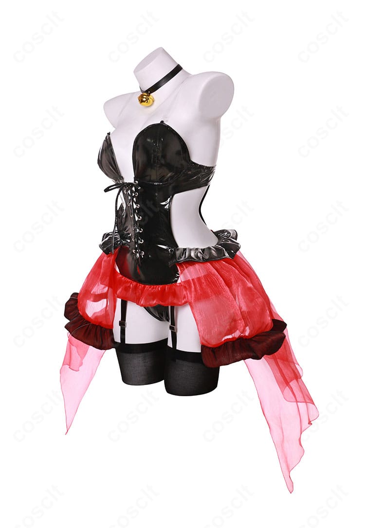 時崎狂三コスプレ衣装の側面。レオタードのラインとオーバースカートのシルエットを確認できる画像。