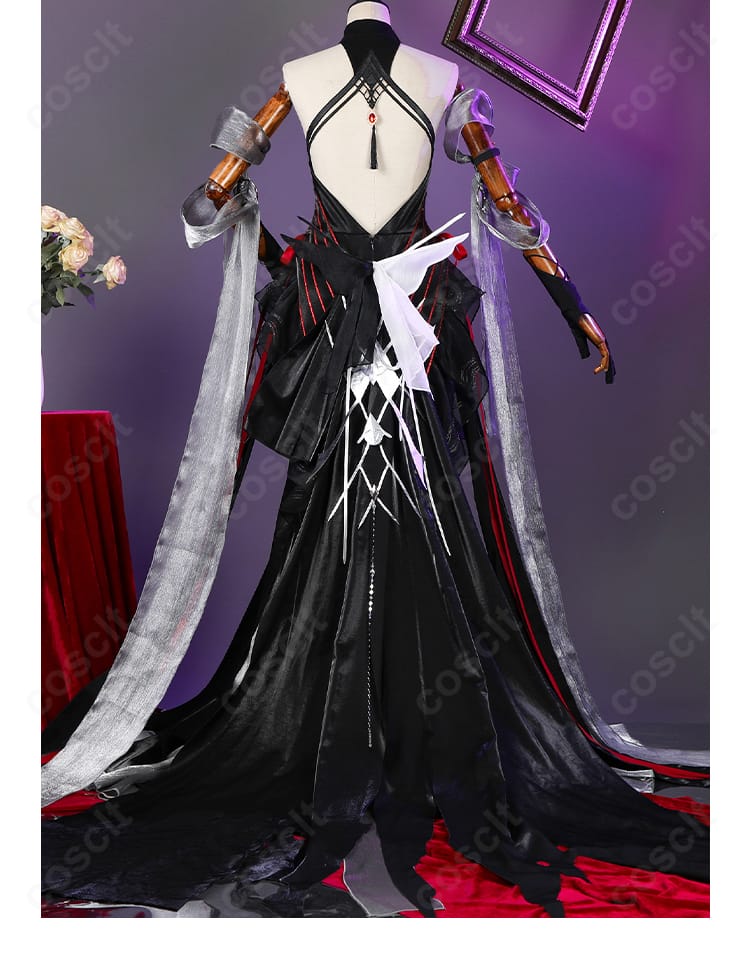 無期迷途 デレーヤ 星海の迷夢コスプレ衣装の背面。背飾りと開閉部の再現度がわかるカット