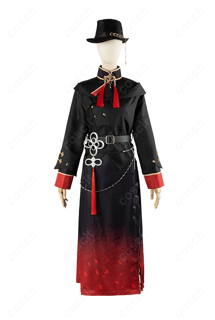 インナー正面ディテール。トップスの襟元とフロント装飾、配色バランスを捉えたクローズアップ。