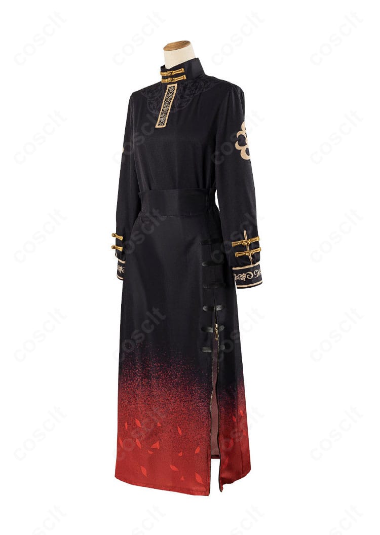 衣装全体の装飾ディテール。襟飾り、腰飾り、飾りチェーンなど主要アクセントをまとめて示す画像。