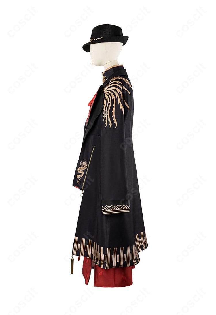 星街すいせい衣装の左側装飾ディテール。紐飾りとチェーンの質感、縫製の仕上がりをクローズアップ。