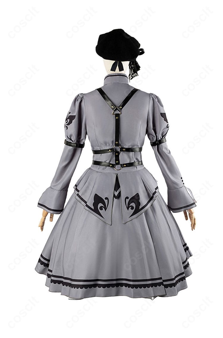 背面デザインの全体像。バックベルトと配色、ファスナー位置やスカートの落ち感を忠実に再現