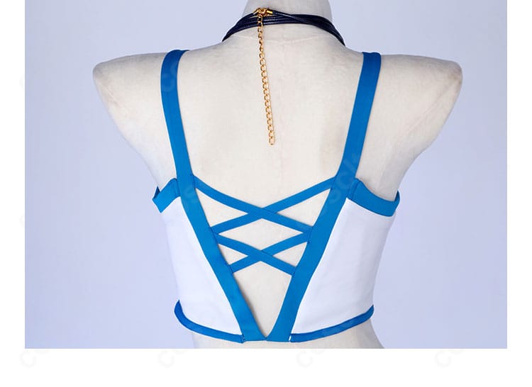 第五人格 祭司 名誉首席コスの背面装飾ディテール。背中の飾りチェーンと意匠の配置を強調した画像。