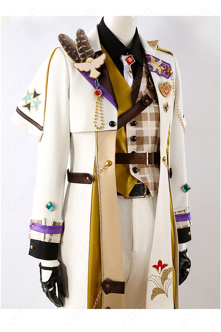 羽風 薫 インテリジェンス衣装の装飾クローズアップ。刺繍風意匠、金色バッジ、肩ベルト金具などの質感が伝わるディテール