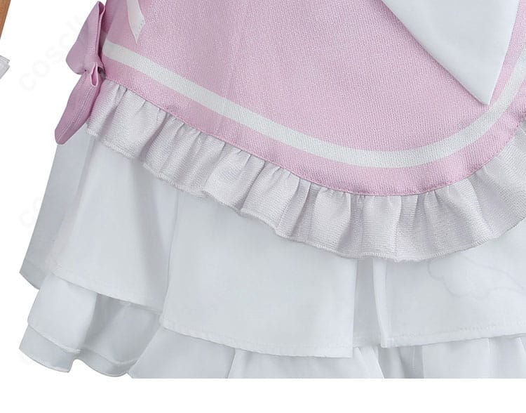 湊あくあ コスプレ衣装のスカート裾装飾。フリル端の形状と縁取りが分かる