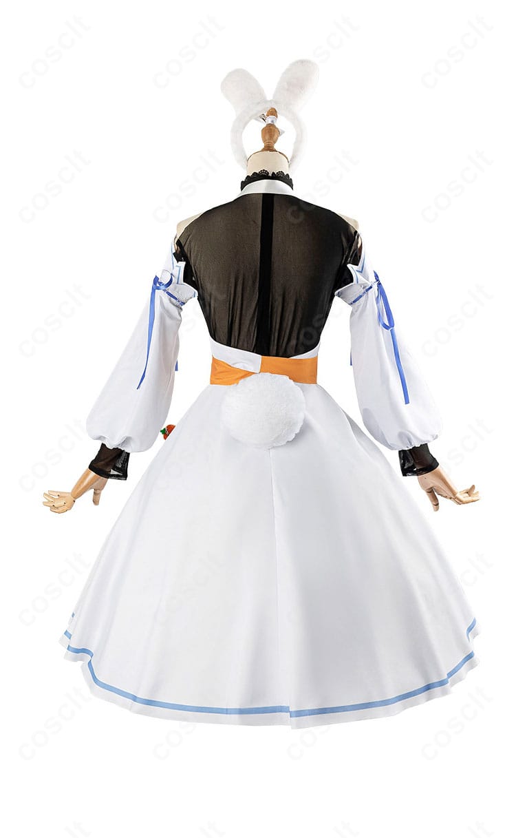 ホロライブ 兎田ぺこら ぺこらマミー衣装の背面。背開き構造とリボン・尻尾の配置、後ろ姿のバランスを示す写真。