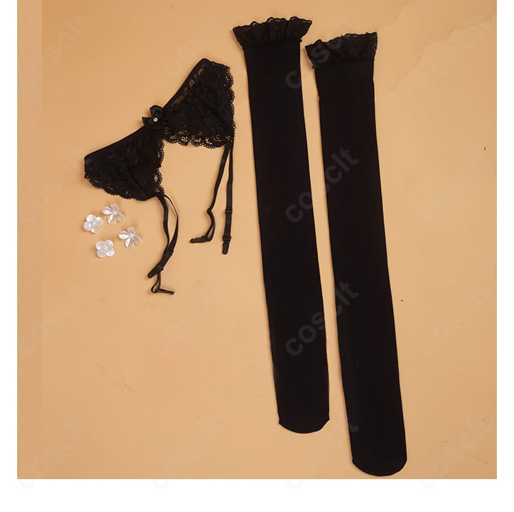 HK416 星の繭 ガーターベルトと耳飾りの装飾詳細。質感と意匠を強調したディテールカット。