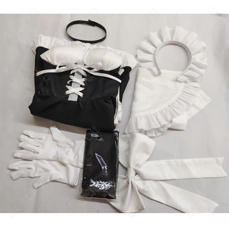 星月楓/星月鈴 メイド服コスプレ セット内容。ワンピース、エプロン、チョーカー、カチューシャ、手袋、靴下のフルセット構成。