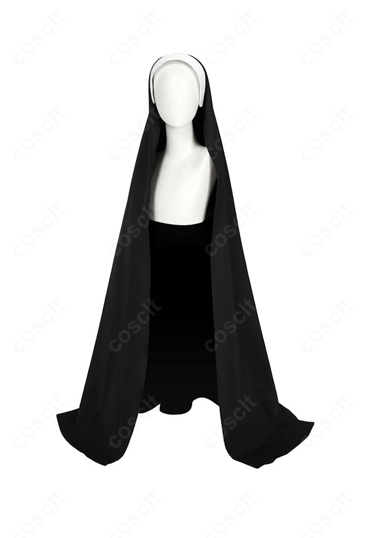 頭飾りの詳細：歌住サクラコ コスプレ衣装の頭巾と装飾パーツの質感・固定方法が分かる拡大写真