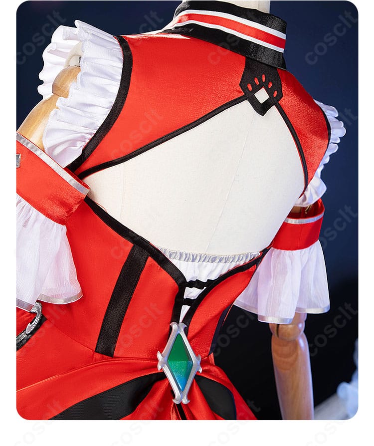 背面装飾の細部クローズアップ。立体パーツの配置と質感