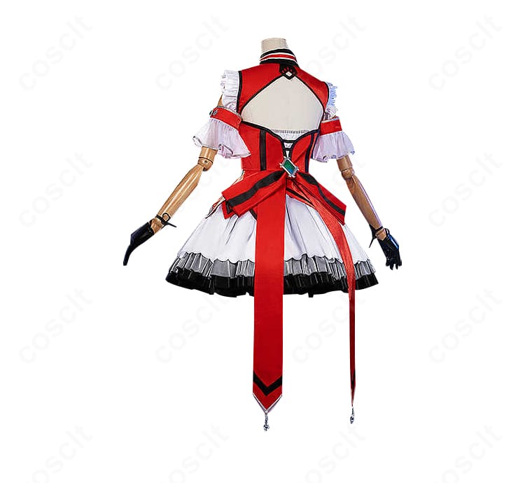 背面から見たウインバリアシオン勝負服コスプレ。背飾りとバックラインの構成が分かる