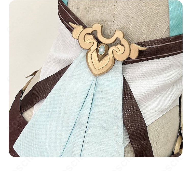 背面ディテールの接写。背飾りの固定と装飾の重なりを示す霊砂衣装の詳細