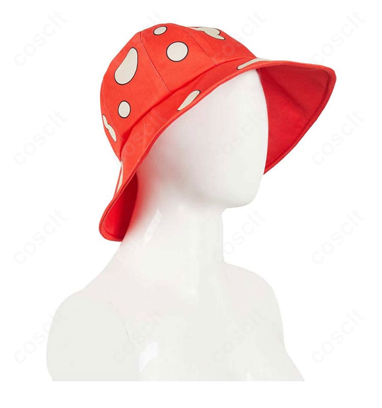 マルシル・ドナトー衣装の帽子右側装飾。右側の飾りと帽子の形状バランスが分かる接写画像。