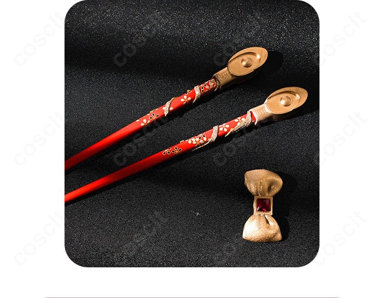 簪・髪飾りの詳細。モチーフの造形と色味、装着方法のヒントになる角度で撮影。