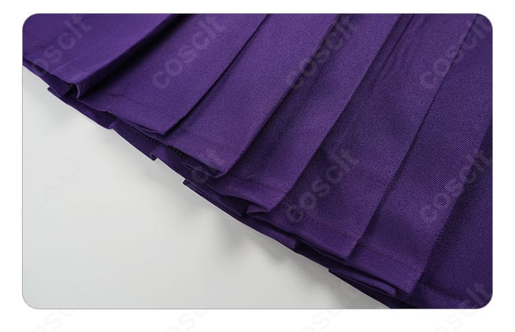 スカート裾の装飾と広がり。歩行時に生まれるドレープと、撮影で映えるラインを可視化。