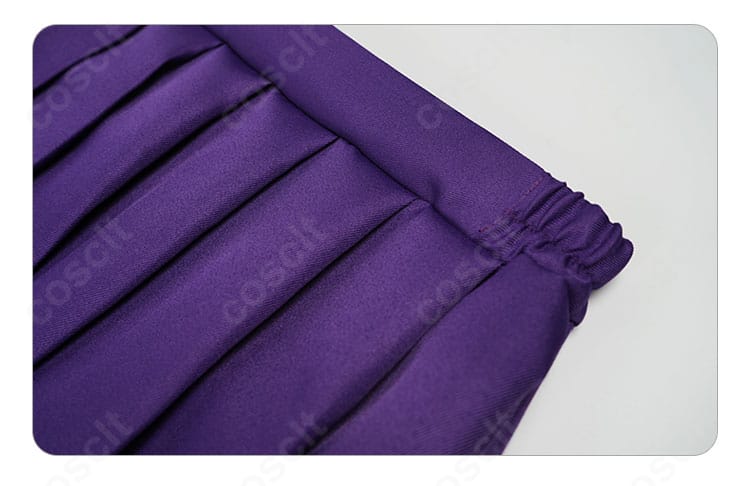 スカート上部の装飾ディテール。ウエスト部の処理とギャザー分量で、体型を選ばない均整シルエットを解説。