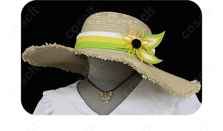 付属の帽子ディテール。アクセントとなる装飾と質感を見せる画像。