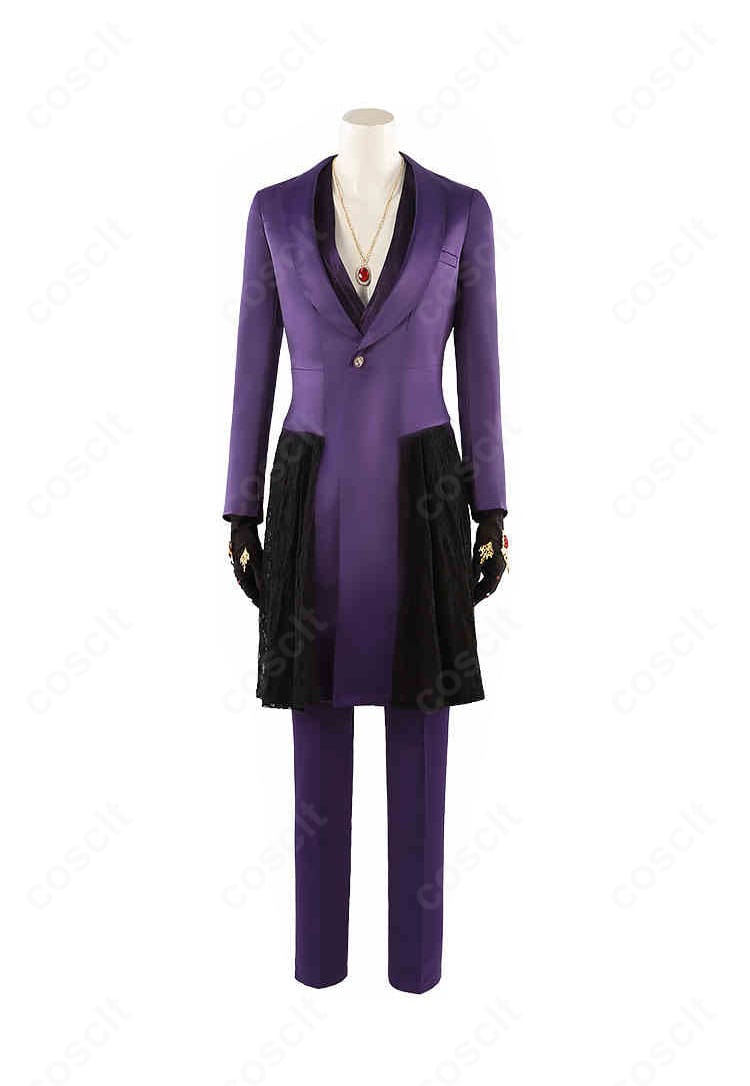 インナー正面の細部クローズアップ。精緻な刺繍と装飾パーツの質感が際立つディテール写真。