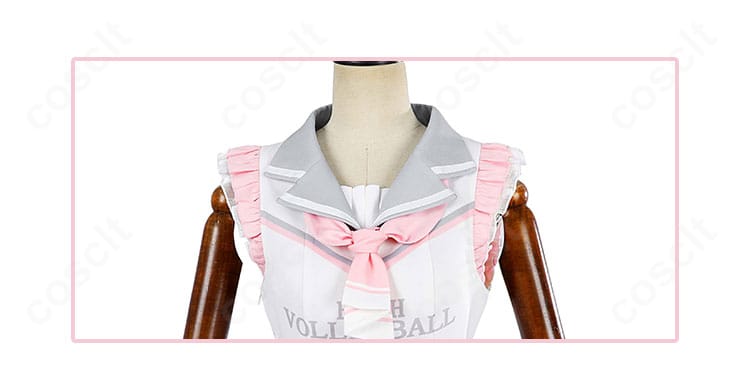 南ことり チアガール衣装の襟元とスカーフ装飾のアップ