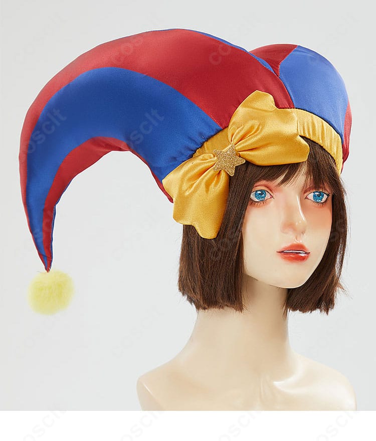 ポムニの帽子 側面装飾アップ。縁取りやモチーフの立体感を捉えた画像