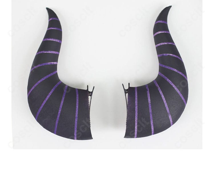 ラプラス・ダークネス お正月衣装のヘッドアクセサリー詳細。髪飾りの形状と質感が分かるアップ。