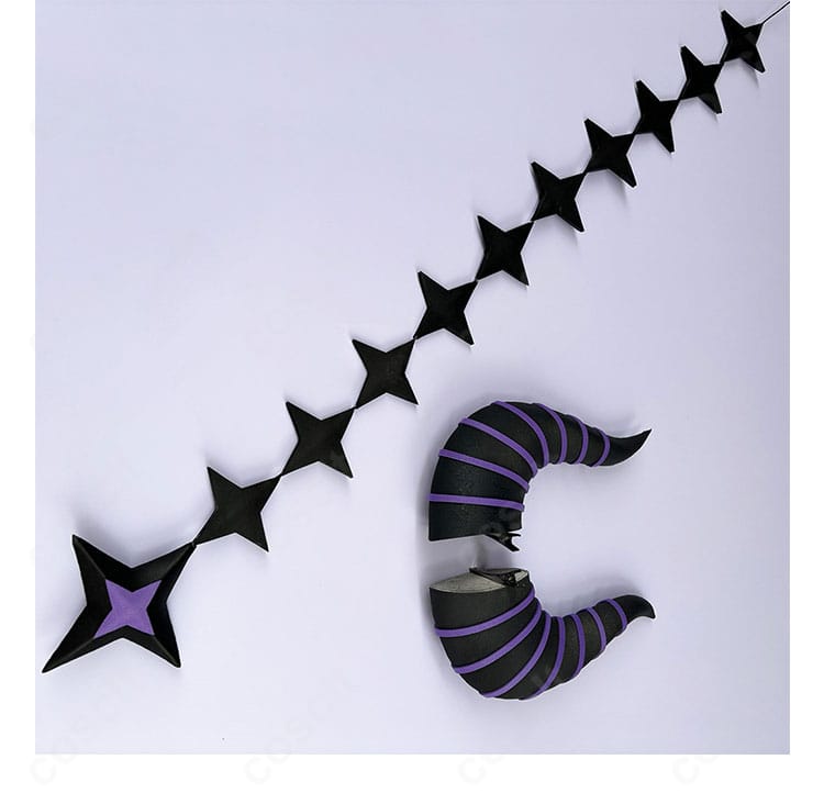 ラプラス・ダークネスのヘッドアクセ(角)ディテール。形状と取り付けベースの構造が分かるアップ。